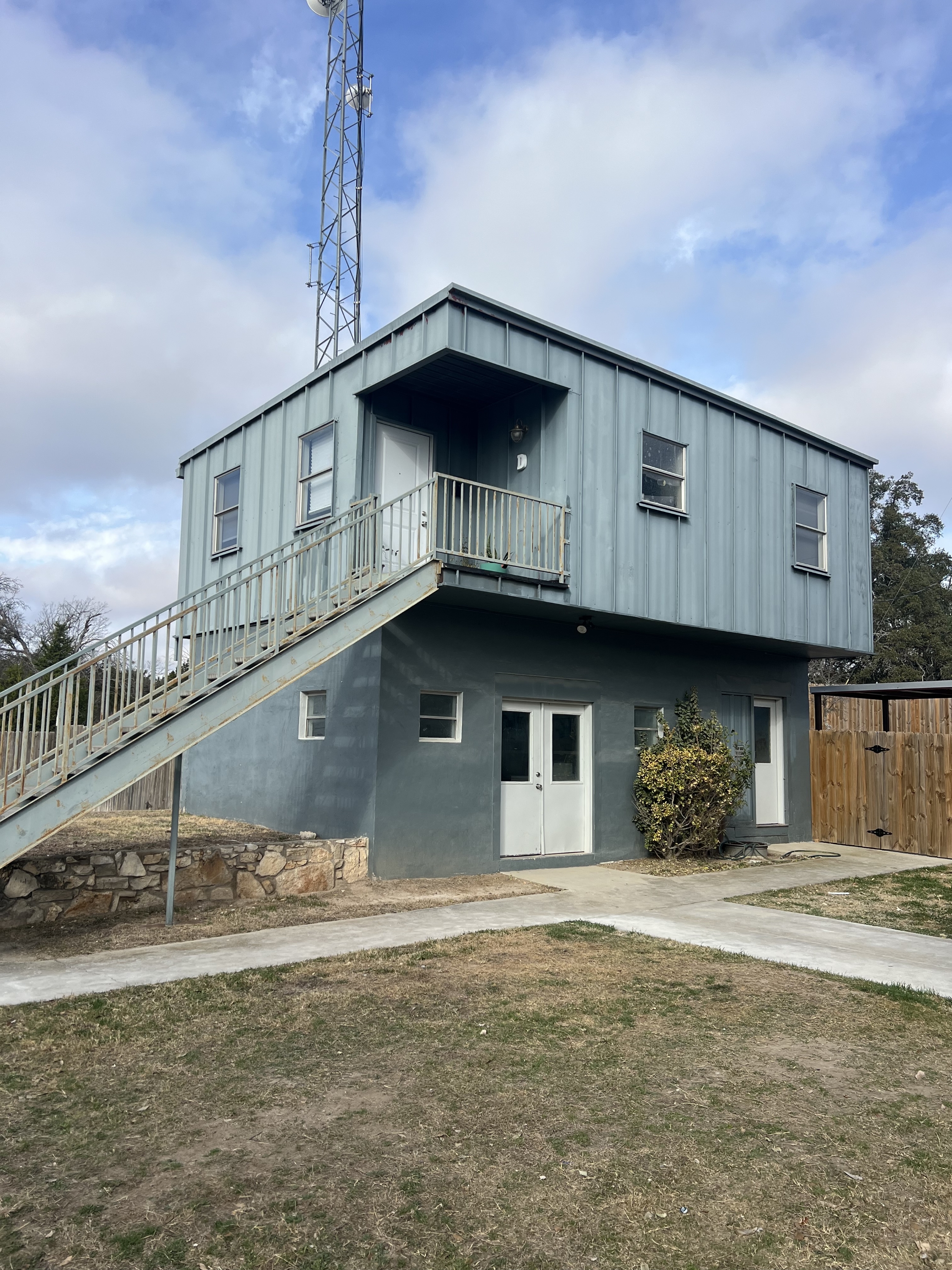 Property main image